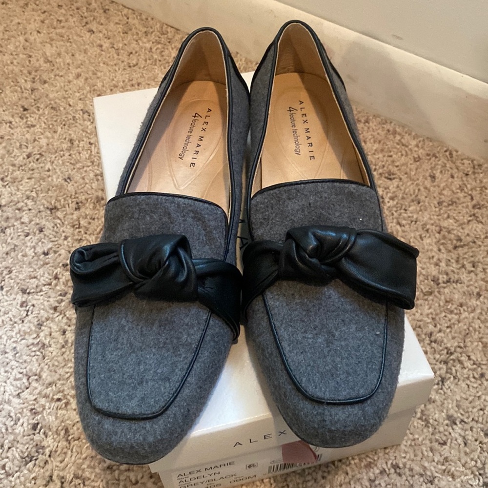 Alex Marie Gary/black loafers